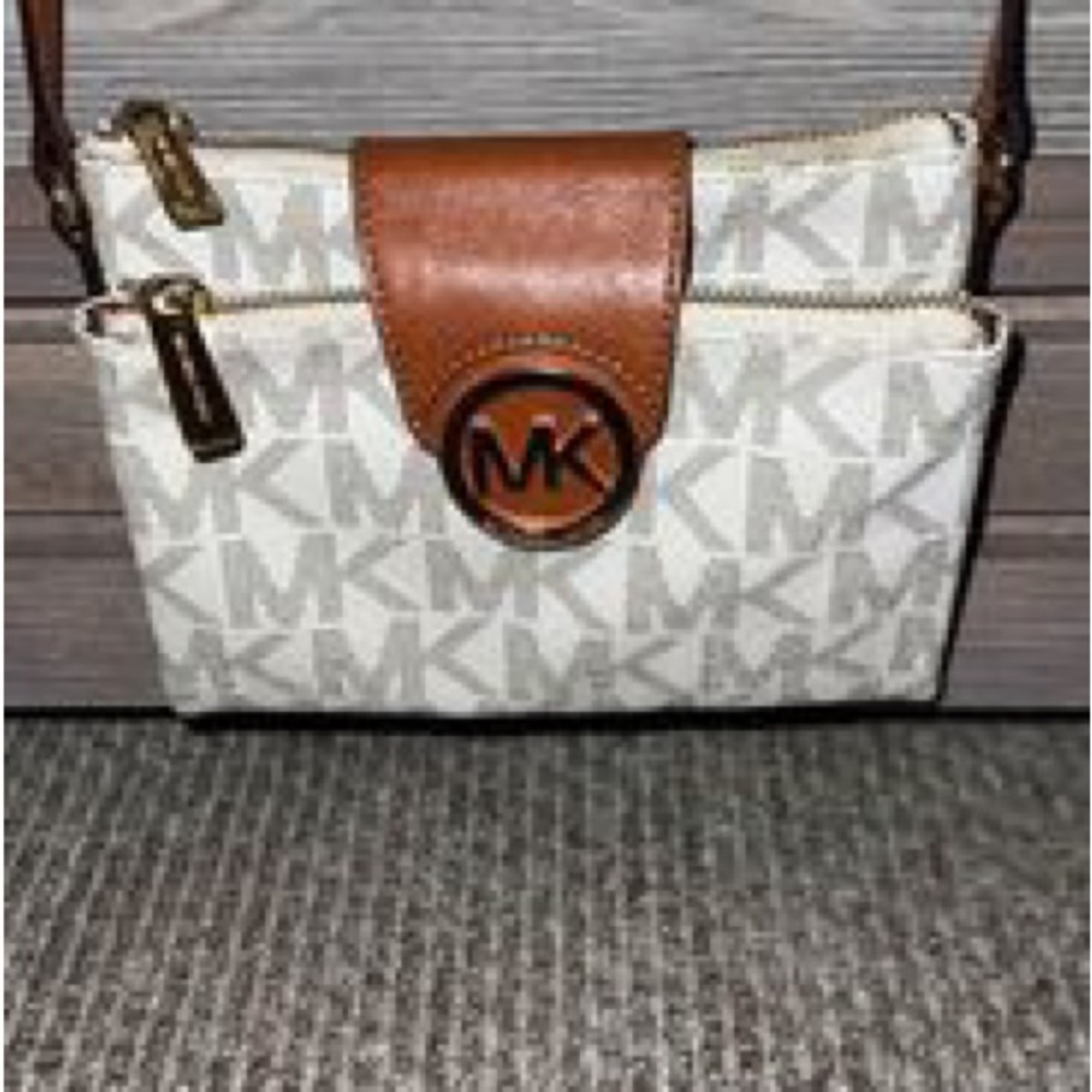 MK Crossbody Wallet Purse